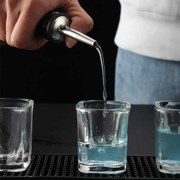 Liquor Pourer For The Bartender